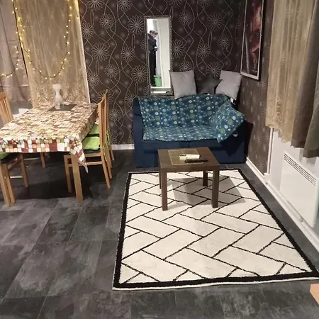 Omakotitalo Kemissa 酒店 凯米