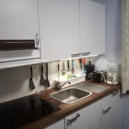 酒店 Omakotitalo Kemissa *