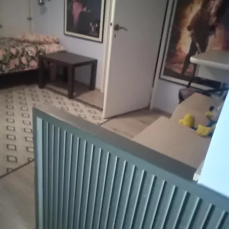 酒店 Omakotitalo Kemissa 凯米